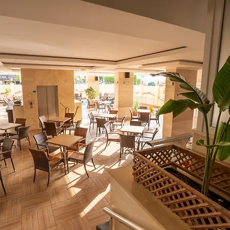 Θέρετρο Artemis Princess 4*